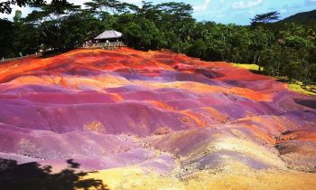 Остров Маврикий: разноцветные пески Шамарель